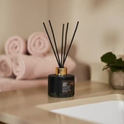 Bergamot & Matcha Reed Diffuser - Dark Green Glass Bottle - view 1